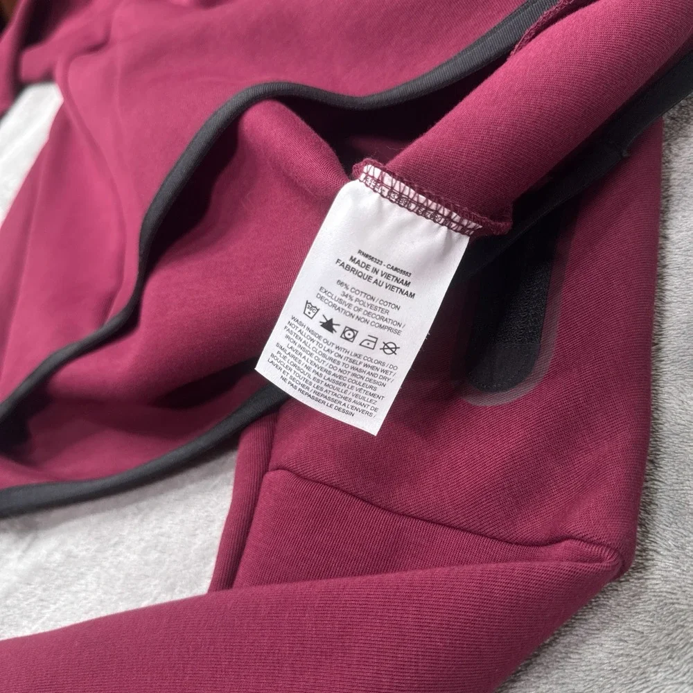 Nike Tech Fleece Pullover Crewneck Sweater Men's Medium Maroon CU4505-639‎